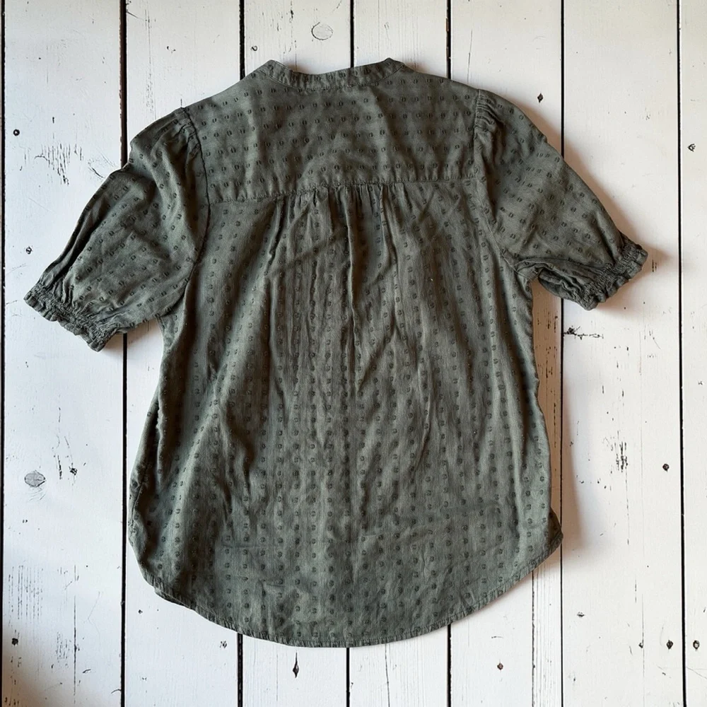 Lucky Brand Olive Green Textured Blouse Size SP Pintuck Button Front Cotton Boho - Picture 13 of 13